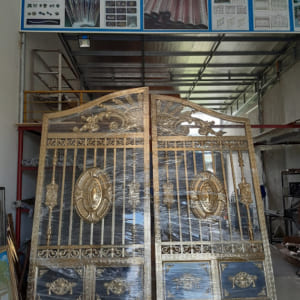 Lắp Đặt Cổng Inox Màu Tại Nghệ An